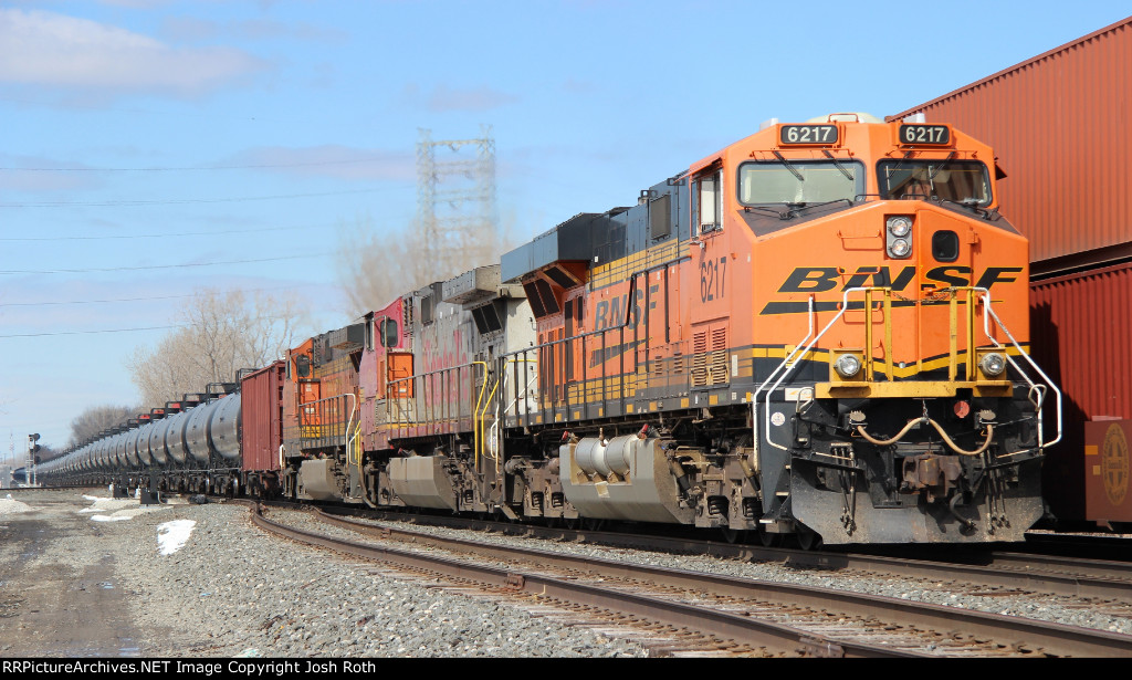 BNSF 6217, BNSF 659 & BNSF 5521